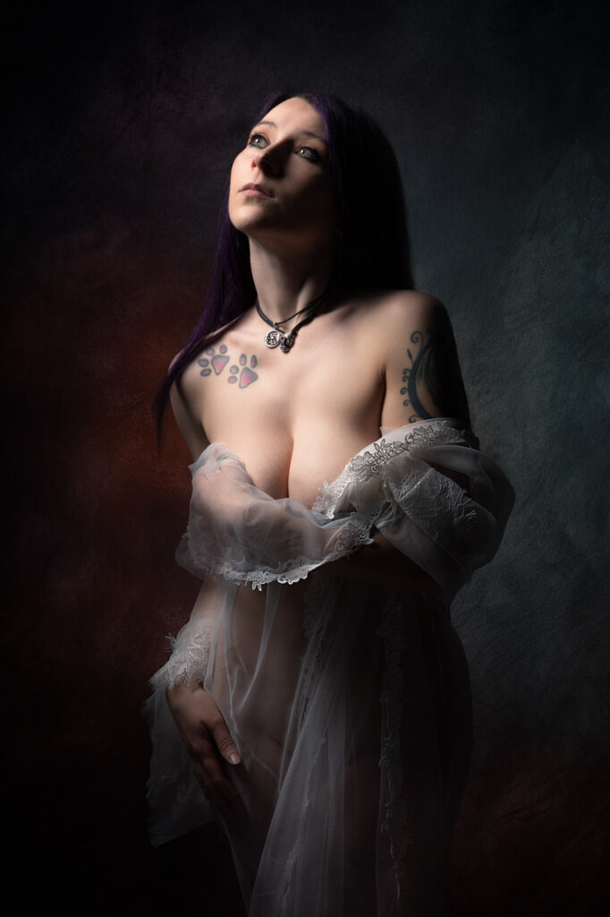 Ritratto artistico con luce caravaggesca